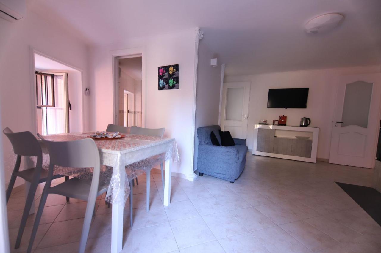דירות נאפולי Casa In Piazza מראה חיצוני תמונה