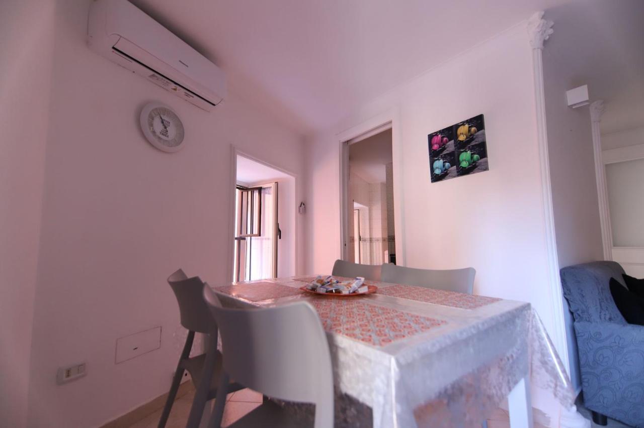 דירות נאפולי Casa In Piazza מראה חיצוני תמונה